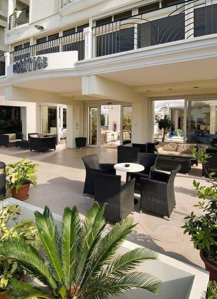 Hotel Prestige カットーリカ エクステリア 写真